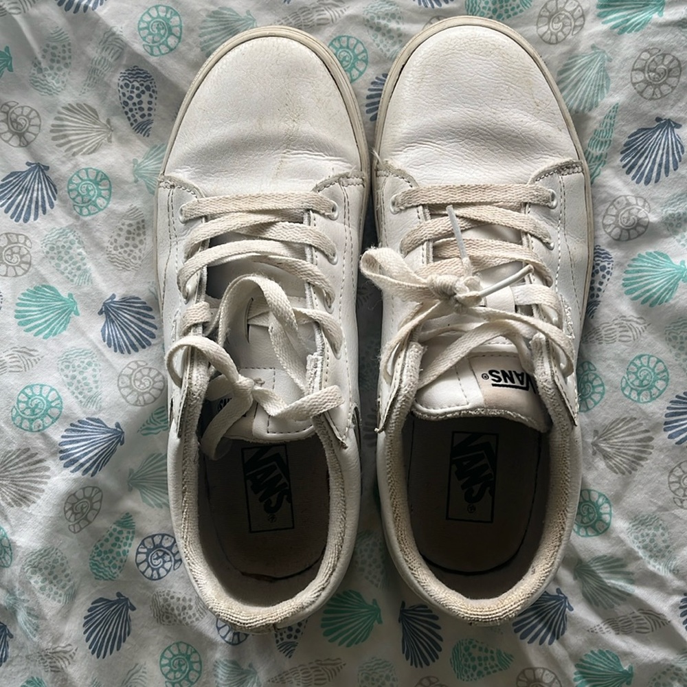 VANS used big kids 5y white low shoes